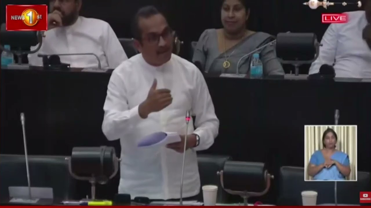 රියැදුරු බලපත්‍ර ගැන ඇමති කිව්ව කතාව
