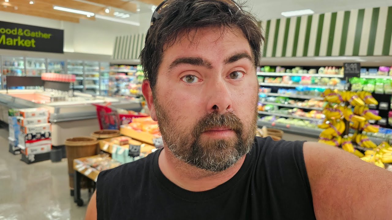 Я был в полном шоке в Target. Куча пустых полок.