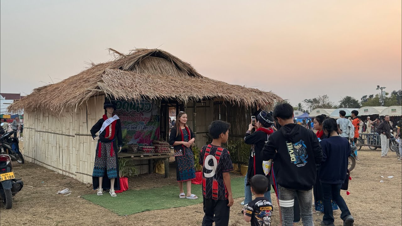 บรรยากาศงานสืบสานประเพณีชนเผ่าอิวเมี่ยน