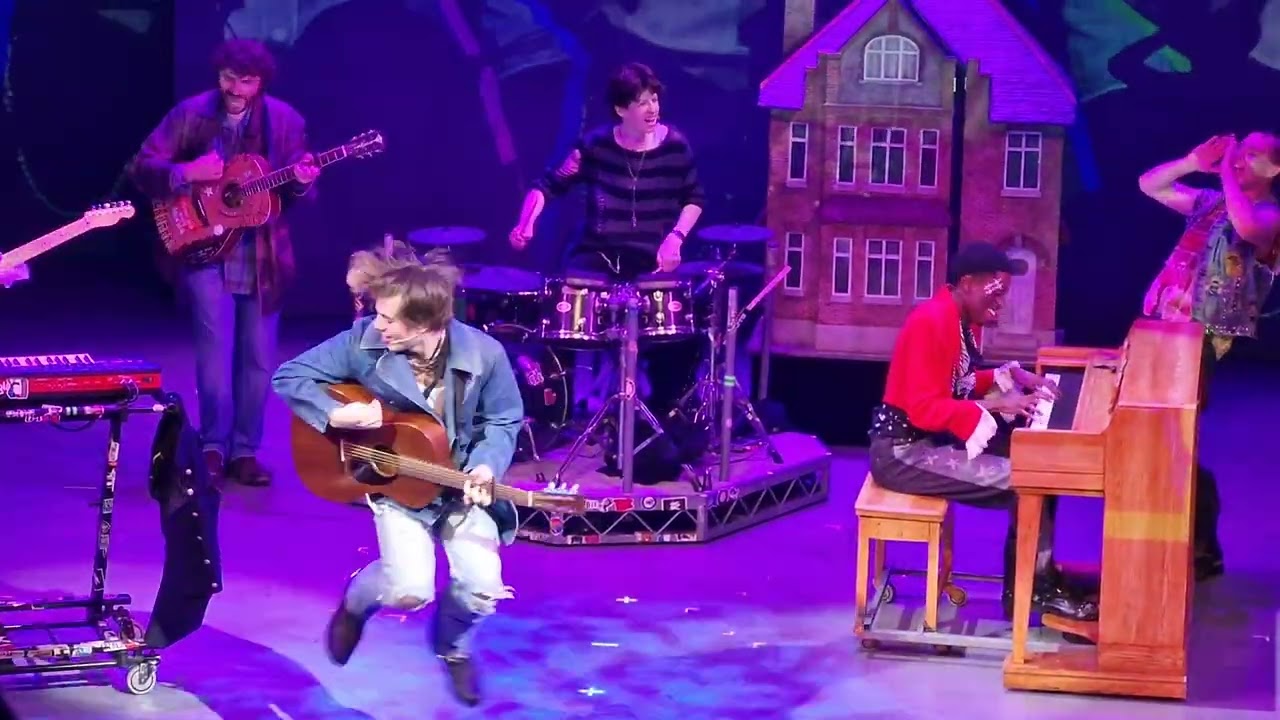Sing Street (London Lyric Hammersmith) - Encore/Curtain Call 