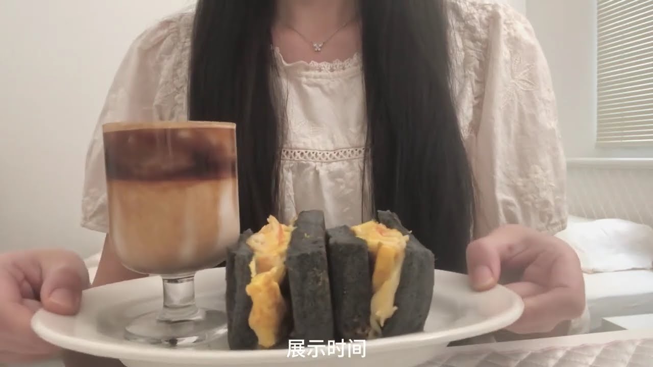 vlog. ***Stay-at-home daily. Kimchi CibattaSandwichRecently, my desire to bake has been very strong