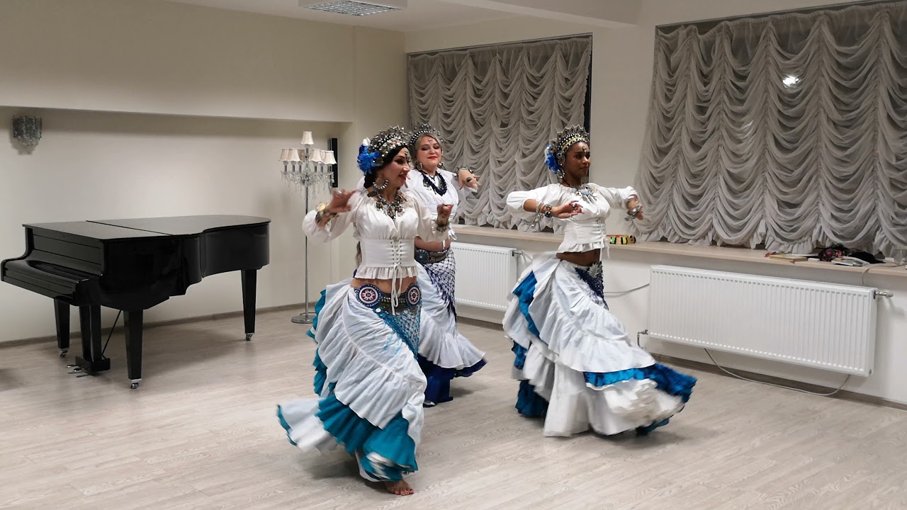 Потолок Ледяной // AuraTribe  // TribalTanssiKeskus // FatChanceBellyDance&reg;Style