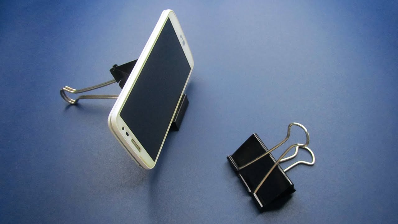 DIY Phone Stand: binder clip hack. How to make a homemade phone stand using binder clips.