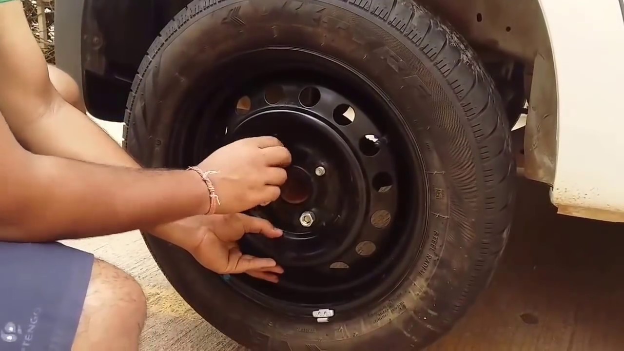How to change Tyre of Car | Maruti Celerio | Changing Tire