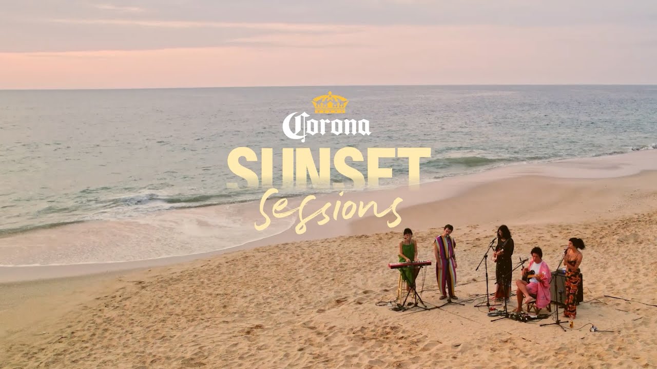 Sunset Sessions:  La Máquina Camaleón x Playa Rosada