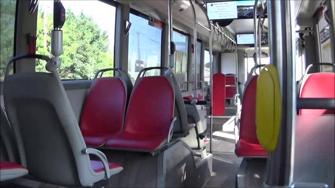 Le TEC teste des écrans à bord : Volvo 7900 Electric Hybrid 4715 Ligne A (16/07/18)