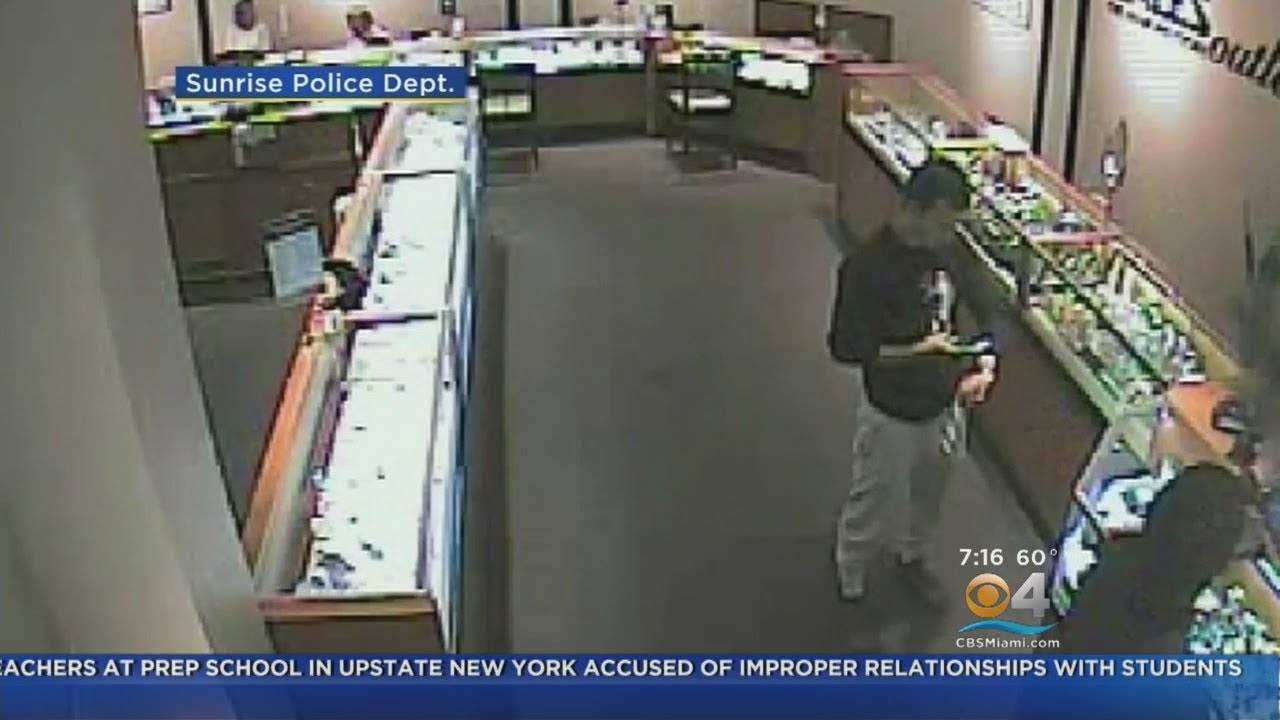 Man Runs Off With Rolex After Fireworks Went Off At Sawgrass Mills Mall