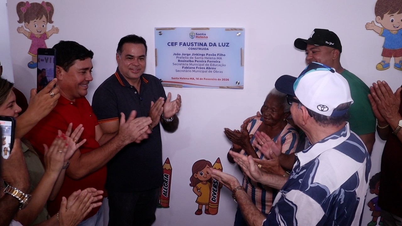 Sábado de Carnaval e o prefeito Joãozinho inaugurando obras no interior do município de Santa Helena