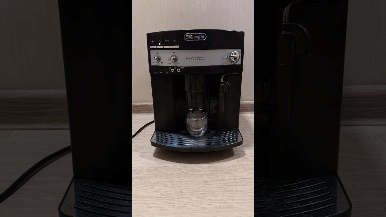 Кофемашина Delonghi Magnifica