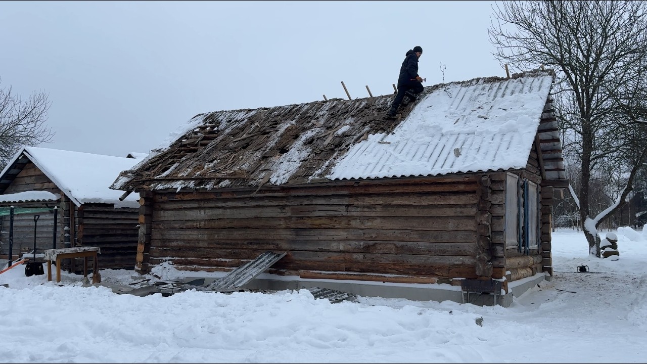 Ремонт крыши, утепление и подшивка доской.