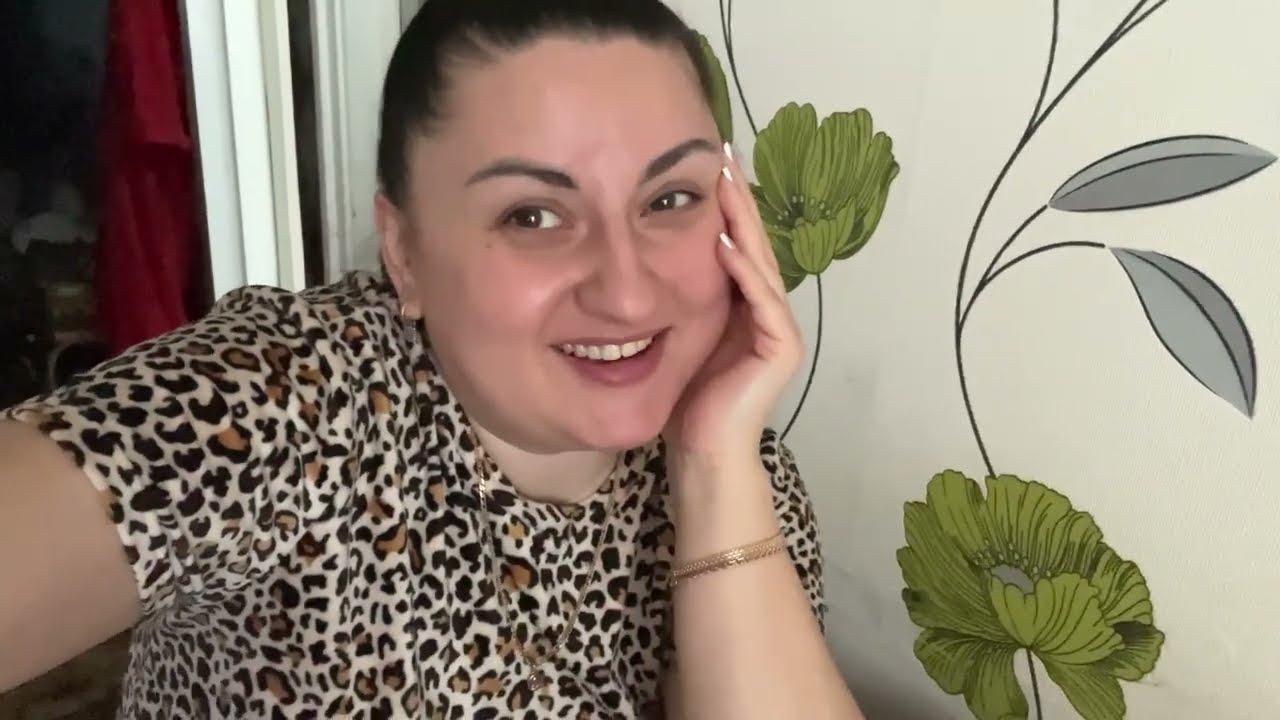 ЧОМУ АРТЕМ ПСИХУЄ? Забігла до мами, повісила дзеркало і поїхали за покупками…