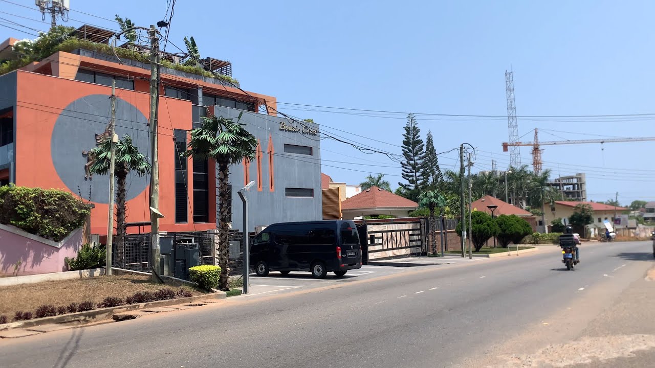 A trip in the real hustle neighborhood in Accra, Alajo Ghana 🇬🇭 #alajo #accra #ghana #travel #trip