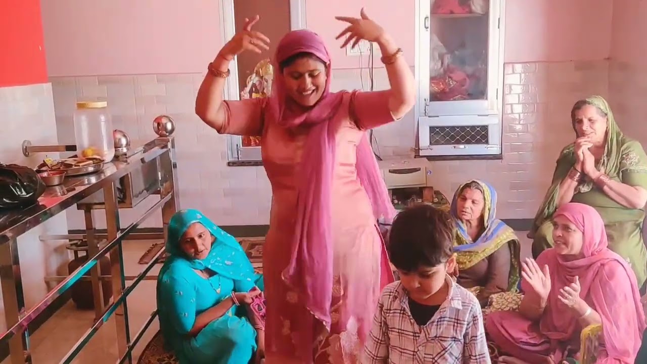 काला काला कहे रे गुजरी भजन और डांस पूरा वीडियो #bhajan#viral #bhajan #vlog #india 