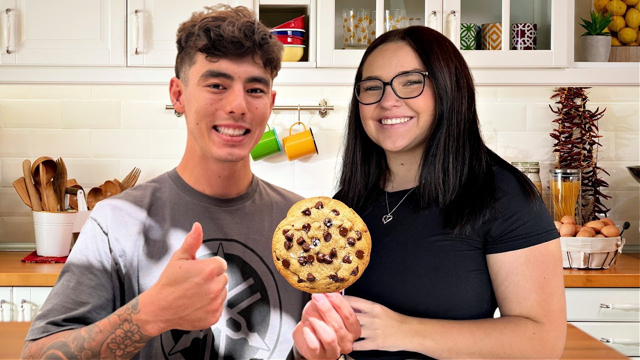 Surprising My Sister | Best Cookie Ever