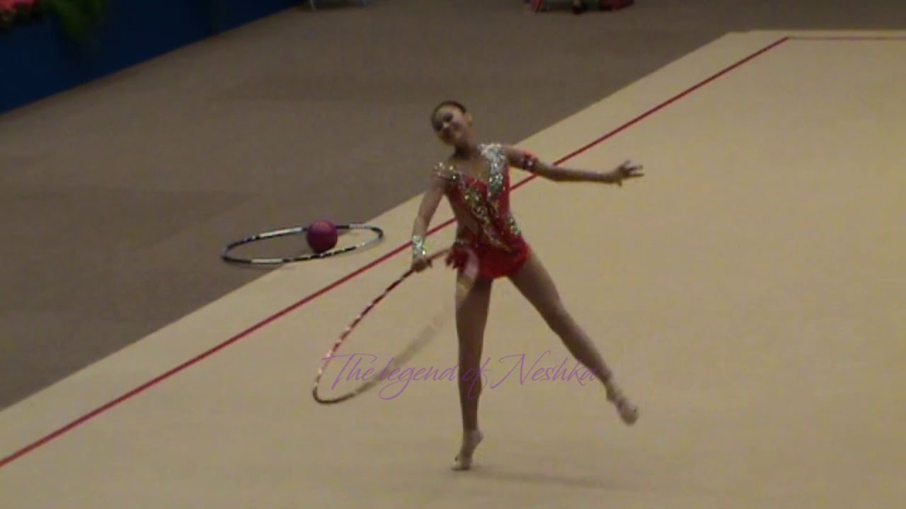 DENG Senyue (CHN) hoop - 2014 Corbeil EF