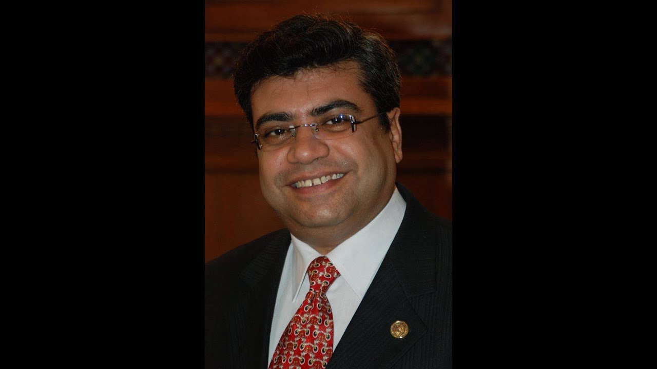 الشيخ وسام عبد الله يتصل بالقس رفعت فكري رئيس مجلس الاعلام والنشر بالكنيسة الانجيلية المشيخية