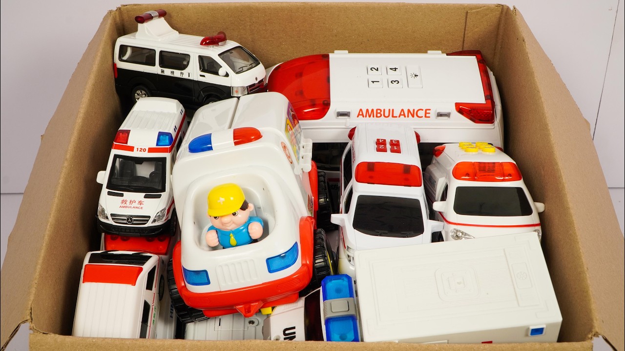 走って落ちる！おもしろおもちゃと救急車のミニカーで坂道走行！Fun toys and mini ambulances race down the slope and fall!