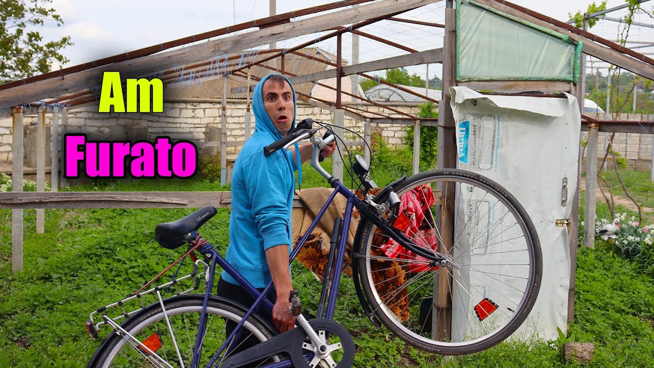 Mai pe scurt vorbind  Cristi mi-a furat Bicicleta