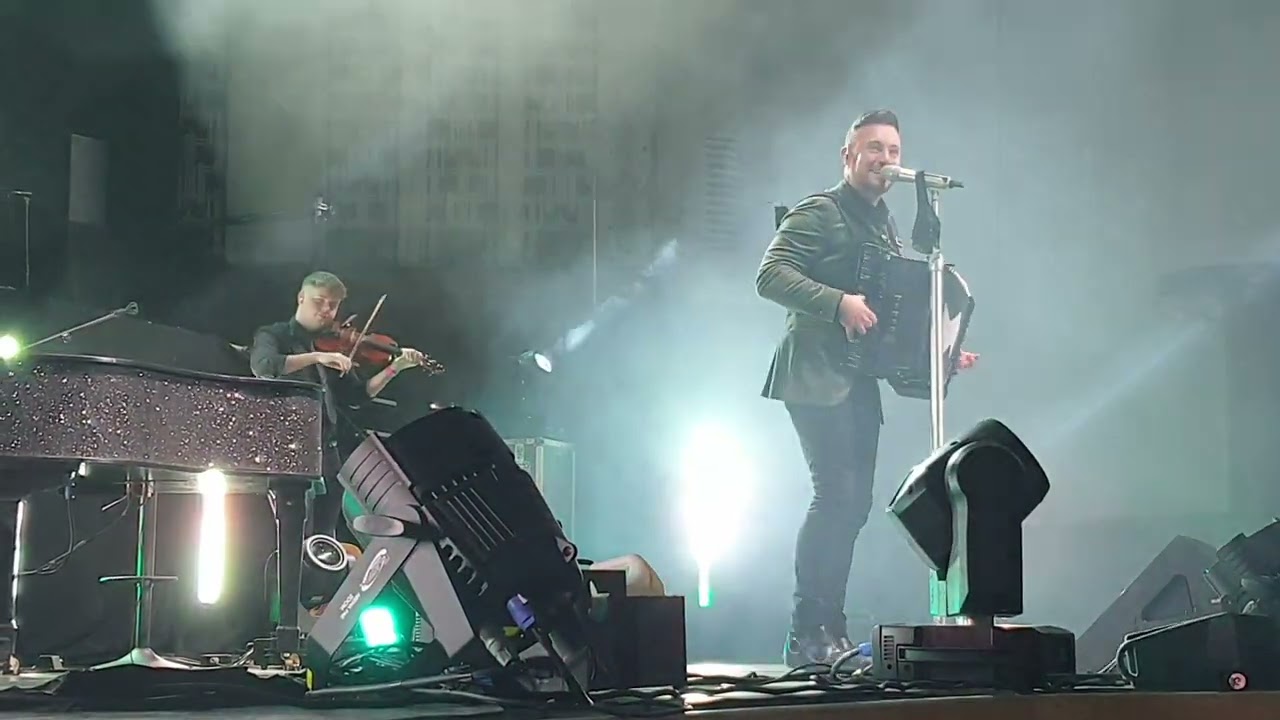 Nathan Carter live at the Philharmonic Hall ,Liverpool(3)