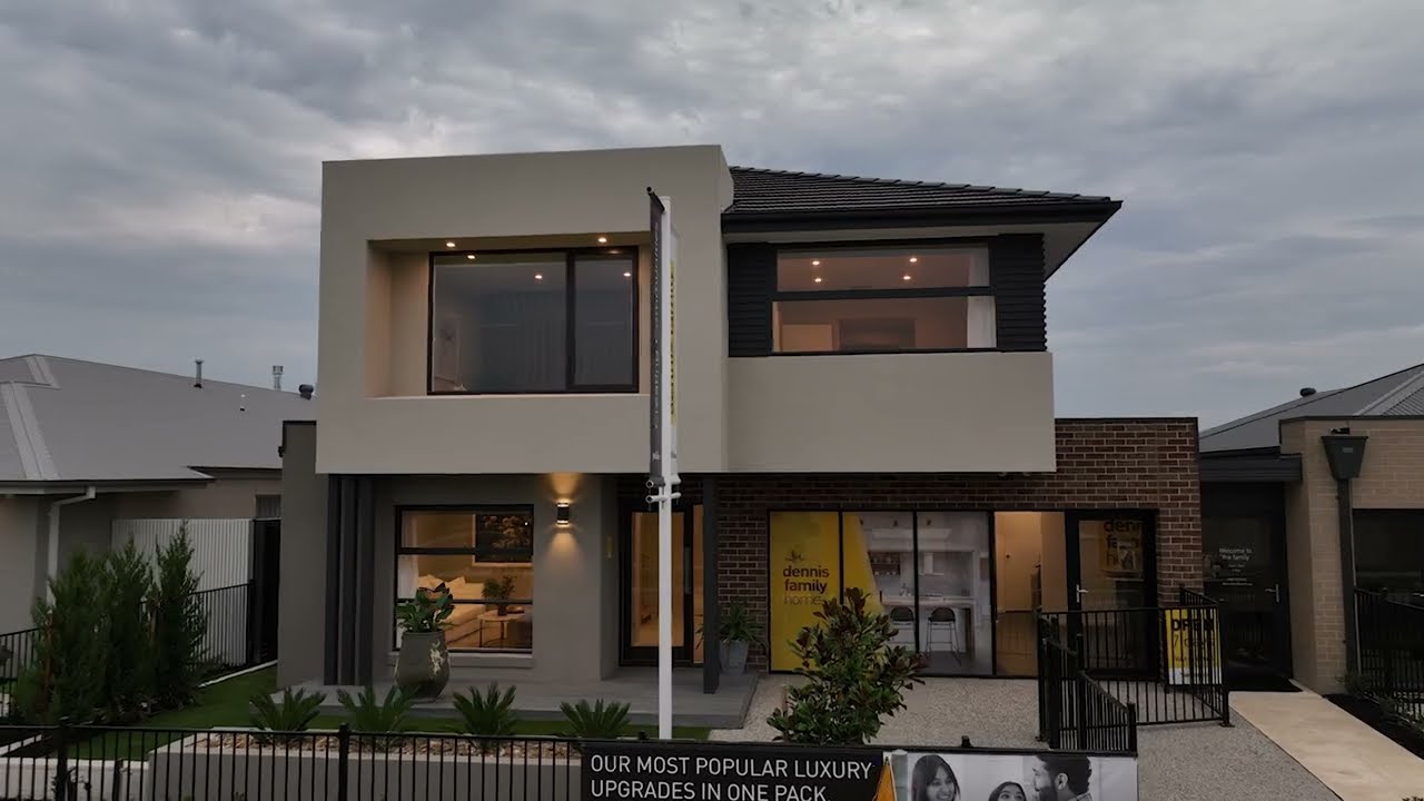 Dennis Family Homes - Marsden 394 on display at Kaduna Park, Officer South, VIC.