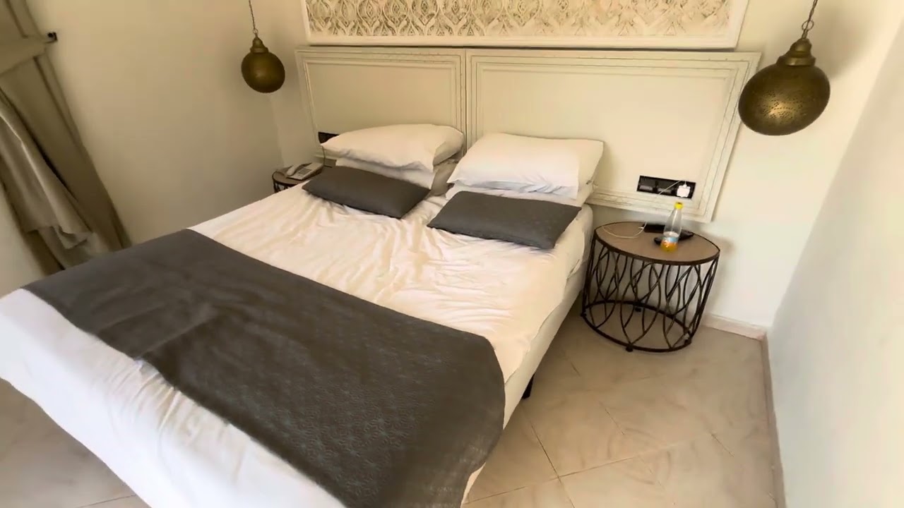 🇲🇦Ryads place we are stayin in here in Morroco