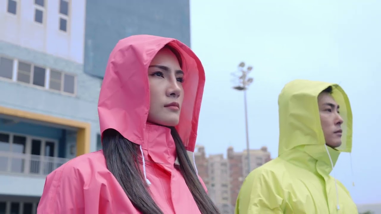 義式極簡側開雨衣
