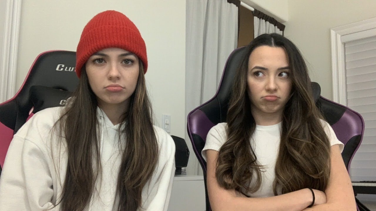 The WORST CHEFS EVER!!! Playing Overcooked - Merrell Twins Live