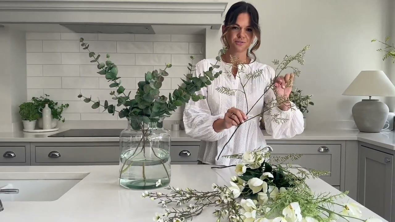 How to arrange: Wild Flower Arrangement