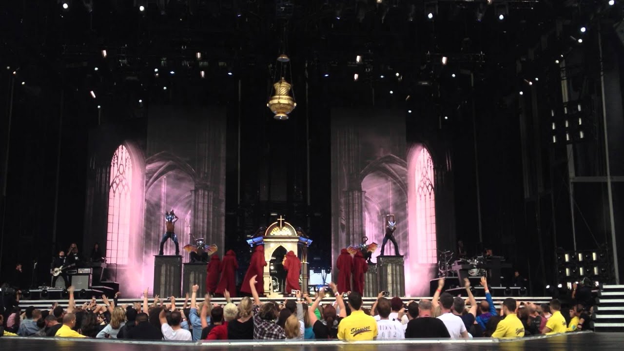 Madonna MDNA TOUR 2012 London 07/17/12 Girl gone wild hyde park front row