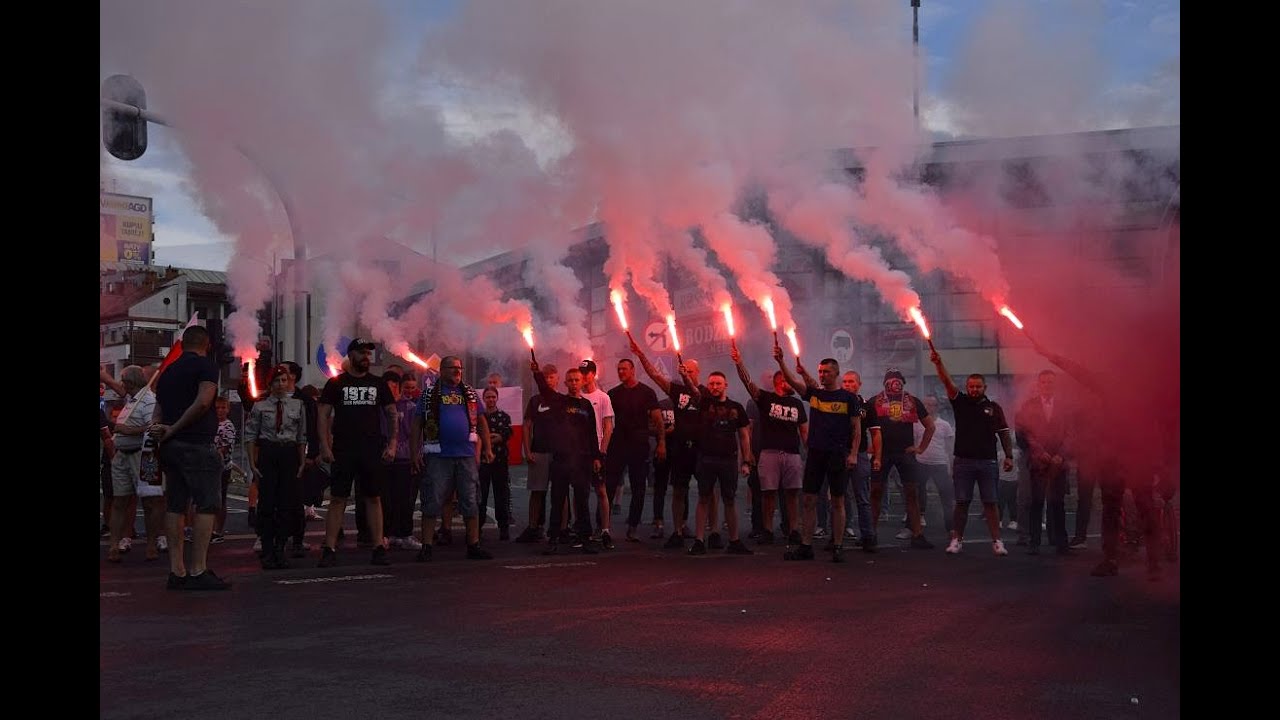 Pamiętają o bohaterach. Kibice RKS Radomsko uczcili godzinę „W”