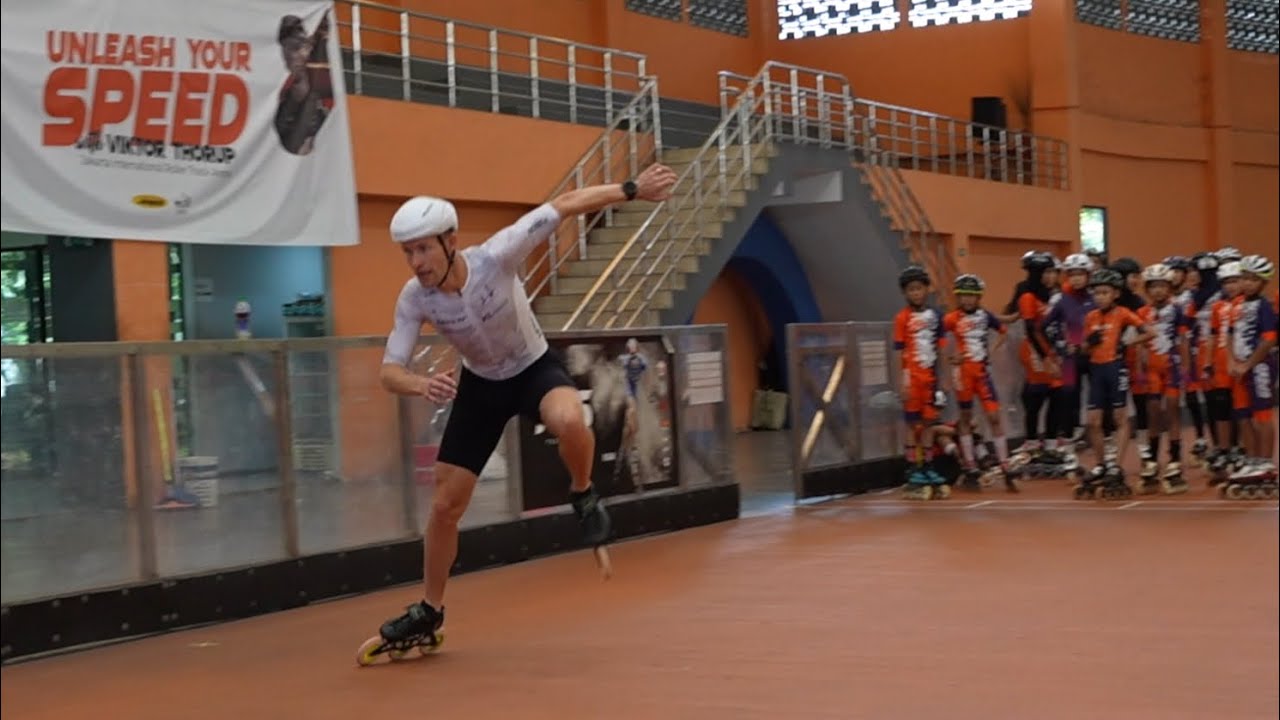 Find the Strong PUSH - Skating Camp Jakarta 2025 🇮🇩 (Viktor Thorup)