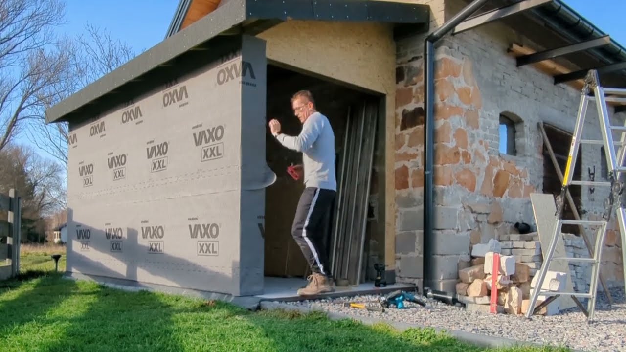 Budowa Szopy Ogrodowej Krok po Kroku – Część 3: Okno, Poszycie Ścian i Dachu DIY 😄 2025
