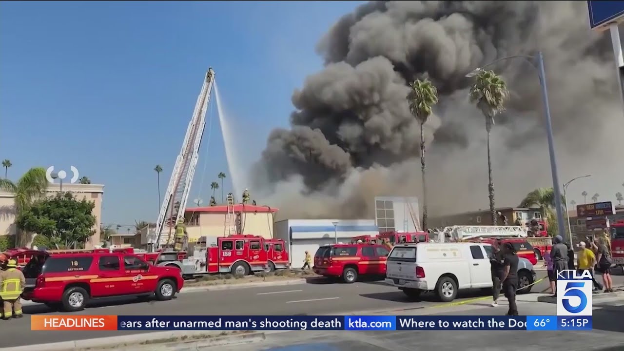 Fire engulfs commercial building in Inglewood