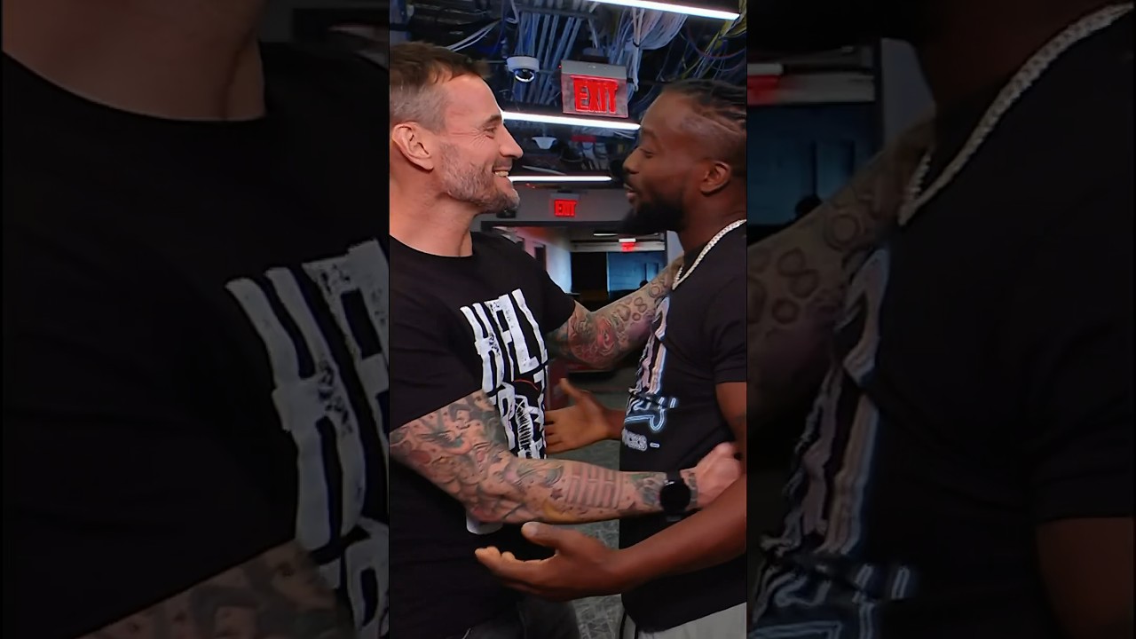 CM Punk and Kofi Kingston&rsquo;s reunion was wild 😂😂