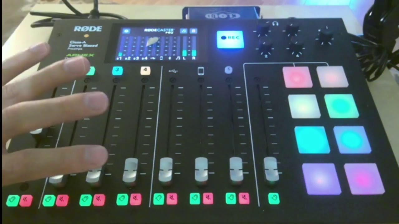 3 WAYS TO USE THE RODECASTER PRO - WILL IT WORK? (PODCASTS, RADIO & LIVE STREAMING)