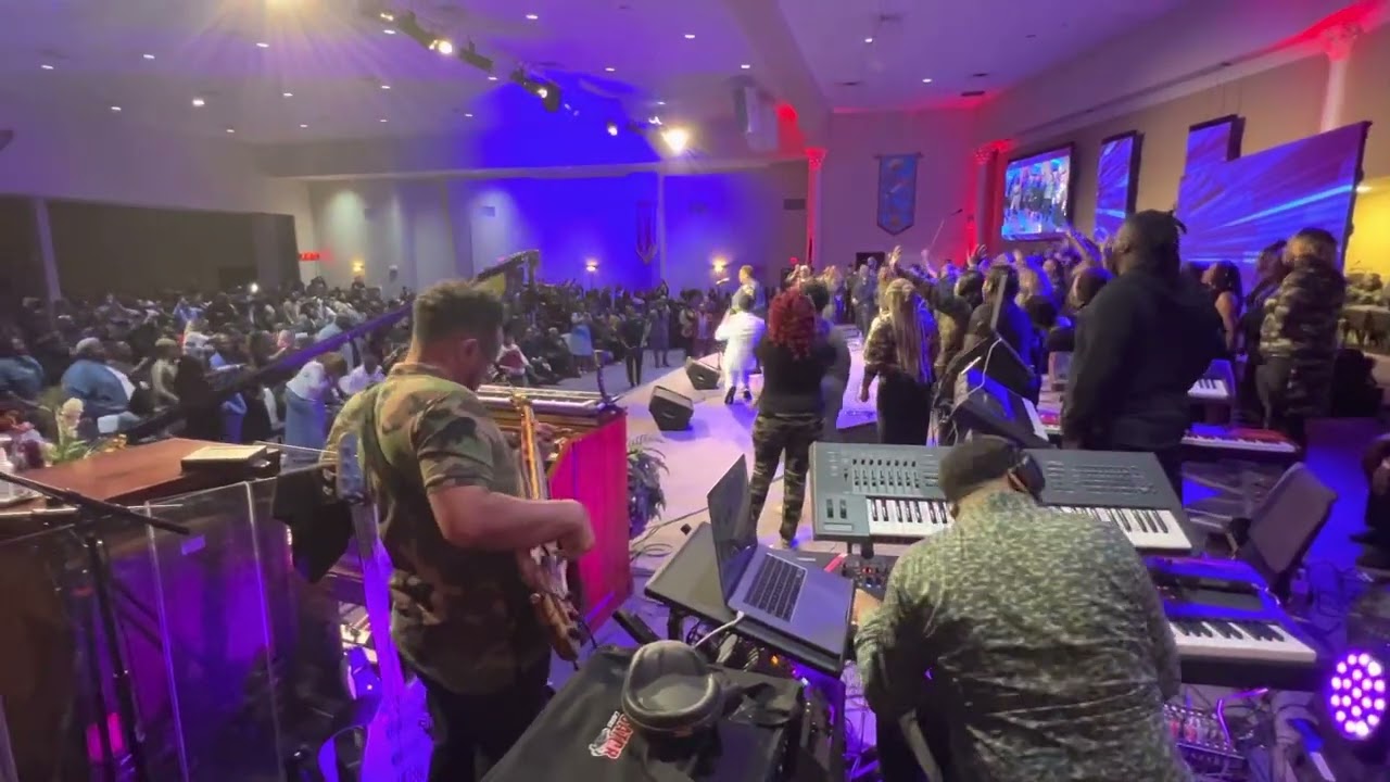 Fight On - Kevin Davidson & The Voices (Stanley Randolph on Drums)
