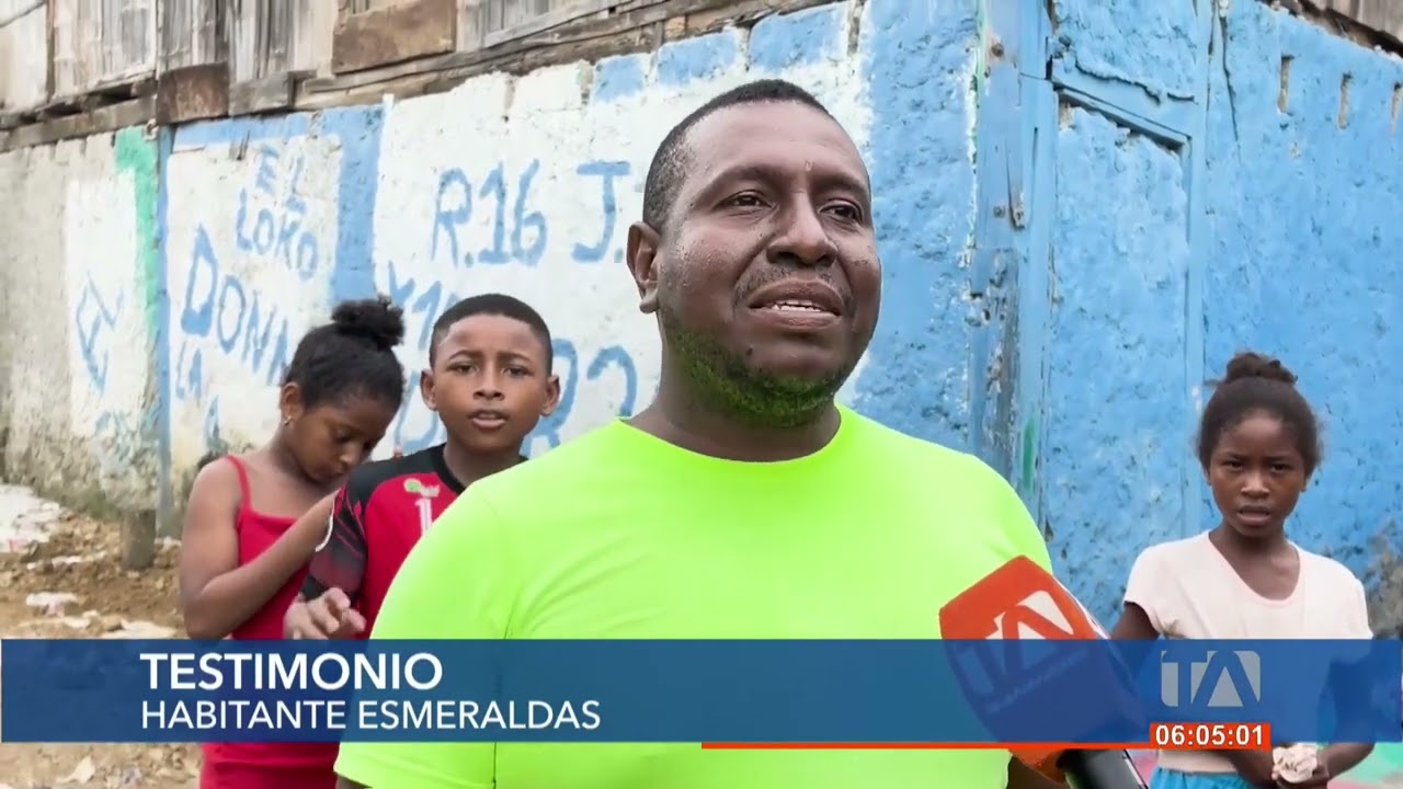 En la ribera del Río Esmeraldas la gente ha retomado sus actividades tras la paralización