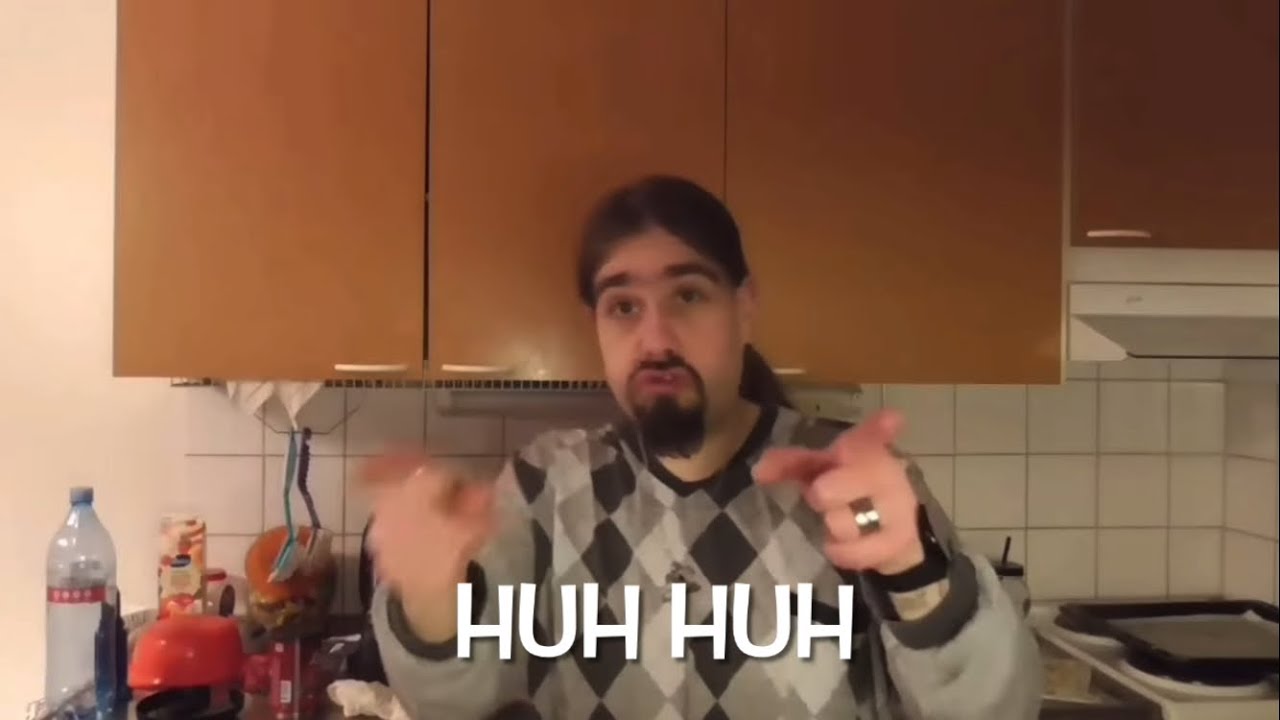 Niilo22 - HUH HUH (Musiikkivideo)