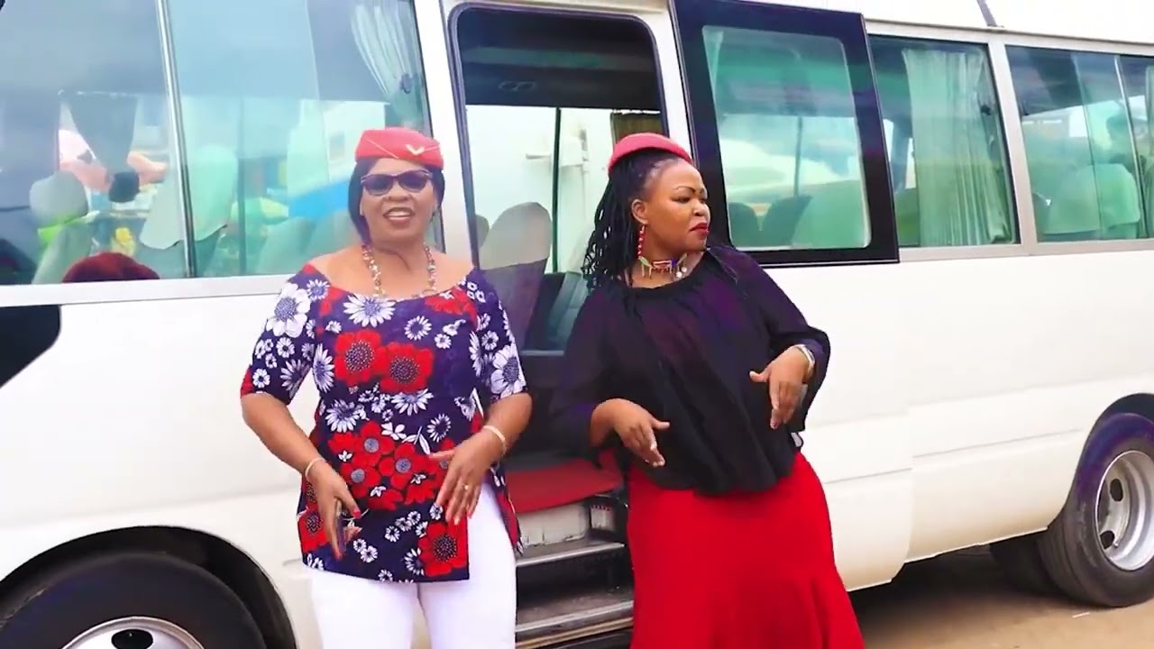 BEST NGONE MWAITU.BLANCE NZILANI PERFORMING KWI KYATHI,TALA.