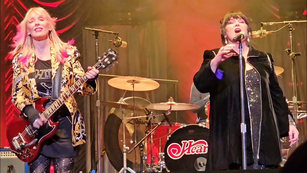 ❤️ Heart 2023 Seattle, Barracuda, New Year's Eve at Climate Pledge Arena