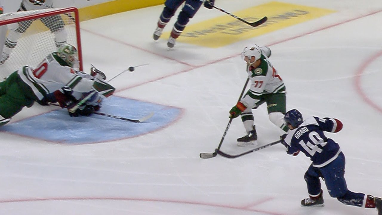 Devan Dubnyk makes insane diving stick save