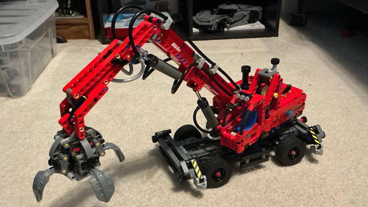 Lego Technic 42144 Material Handler Review