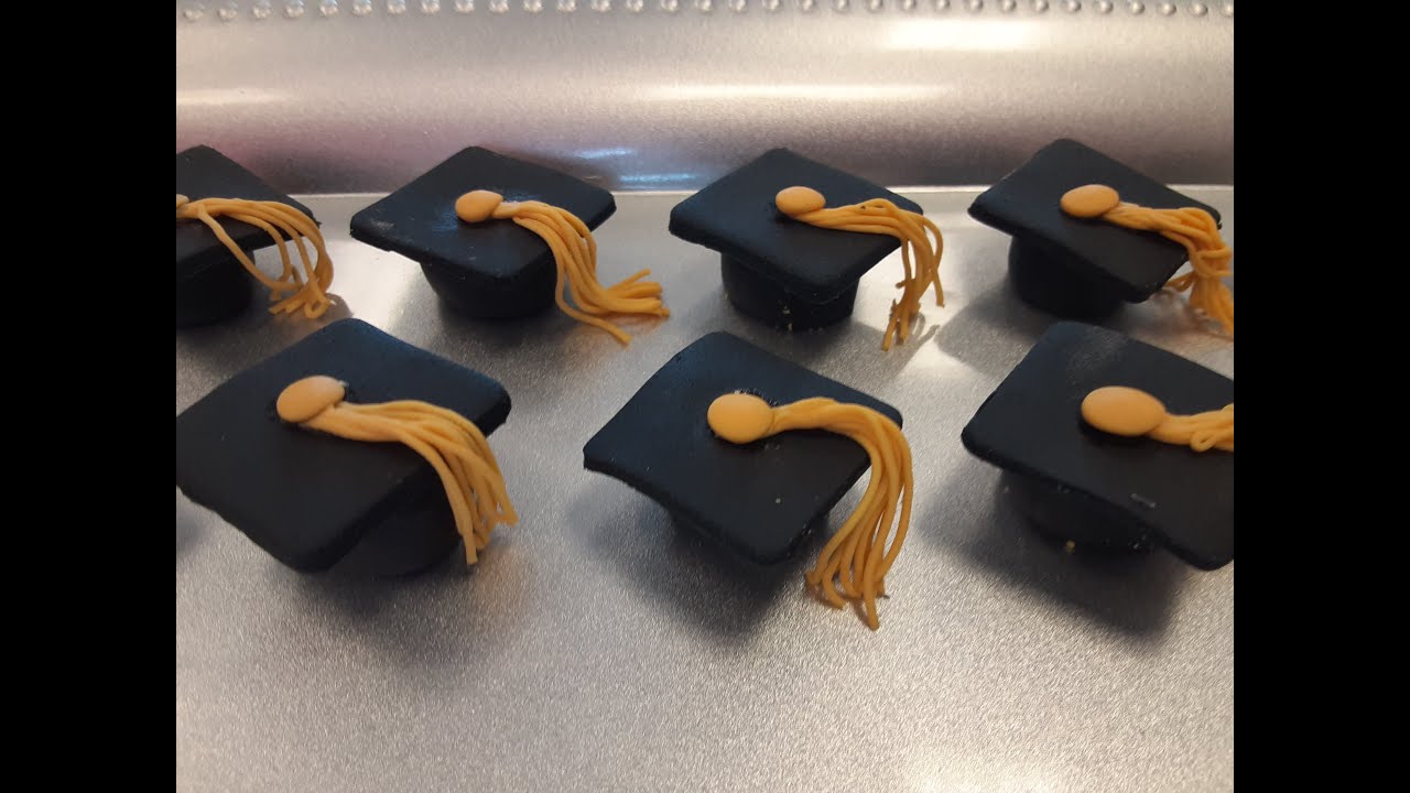 GRADUATION CAP CUPCAKE TOPPERS/Fondant Cupcake Toppers