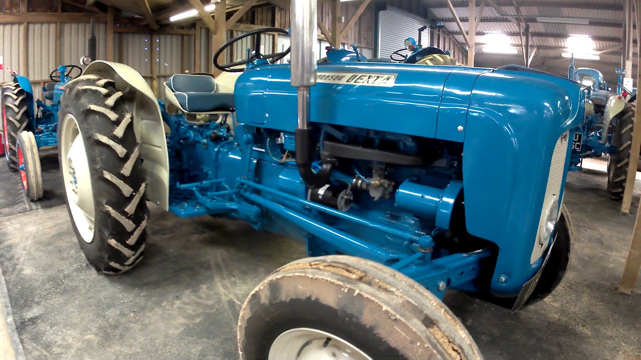 1963 Fordson Dexta 2.2 Litre 4-Cyl Petrol Tractor (32 HP)