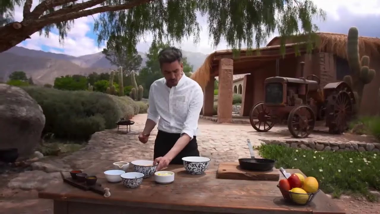 EMPANADAS SALTE&Ntilde;AS POTOSINAS por TUPAC GUANTAY en la BODEGA COLOM&Eacute;