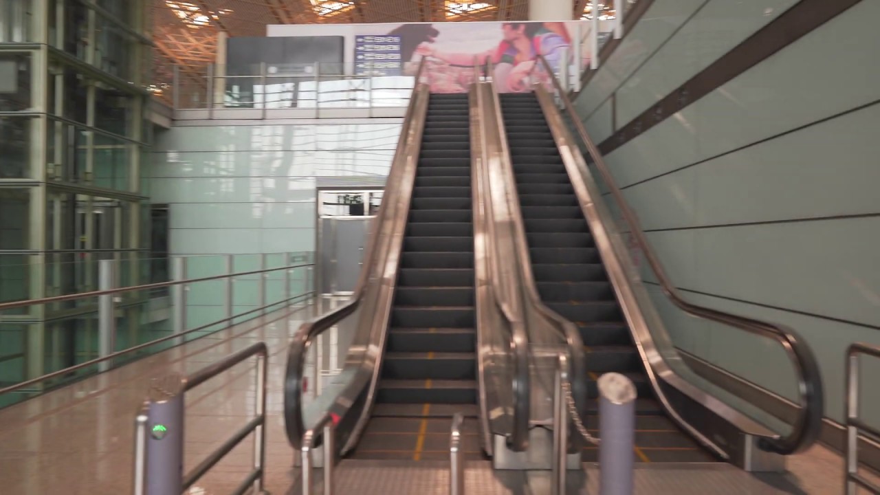 China, Beijing Capital International Airport, 1X elevator, 4X escalator, 1X moving sidewalk