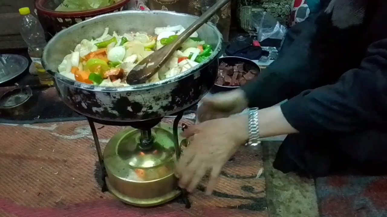 اليوم فطار كبده بطريقه حلوه زي زمان على بابور الجاز