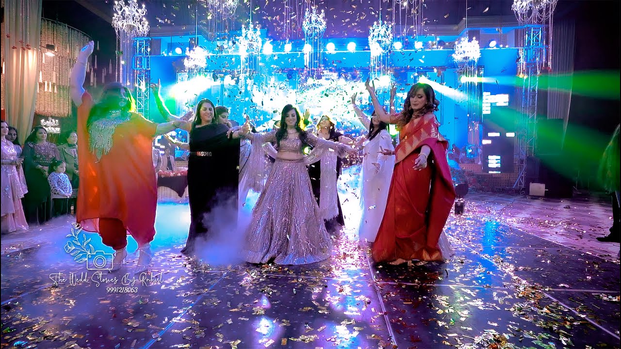25th anniversary, dance performance, Seema Makkar with friend
