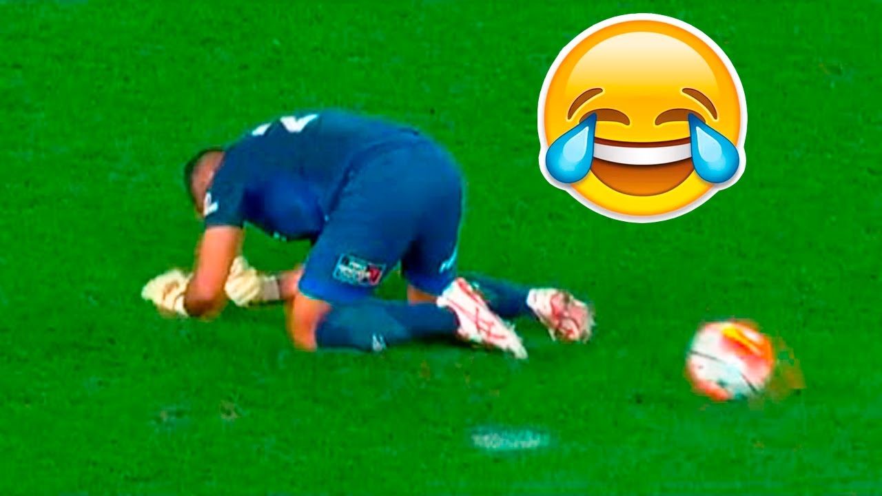 Funny Soccer Football Vines 2017 ● Goals l Skills l Fails #37