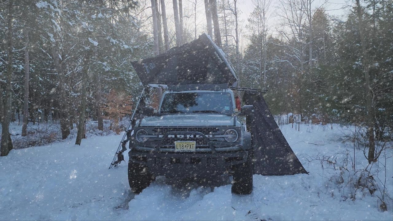 Winter Camping in Snow and Strong Winds: -12°C Wilderness Survival | Campfire Cooking | ikamper